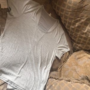 Breathe on active top